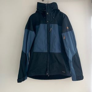 Fjall Raven Jacket